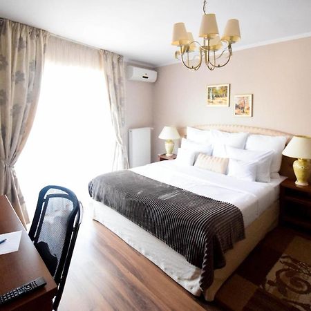 Cabrio Apart Hotel Cluj-Napoca Exteriör bild