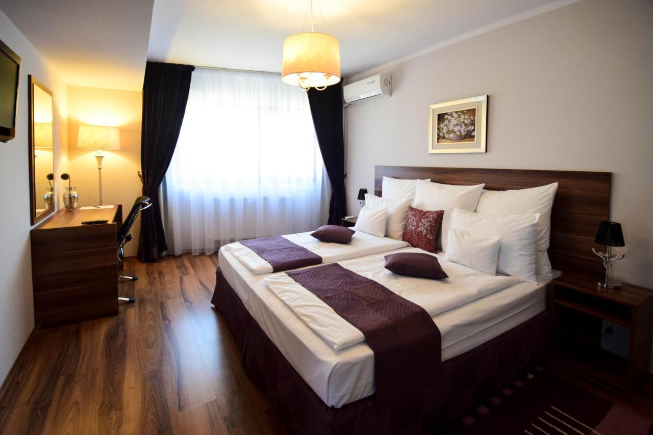 Cabrio Apart Hotel Cluj-Napoca Exteriör bild