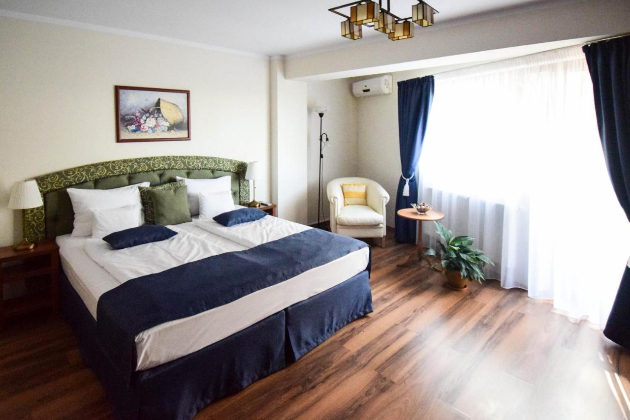 Cabrio Apart Hotel Cluj-Napoca Exteriör bild
