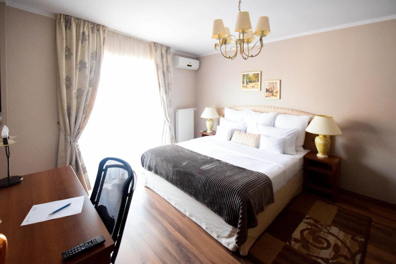 Cabrio Apart Hotel Cluj-Napoca Exteriör bild